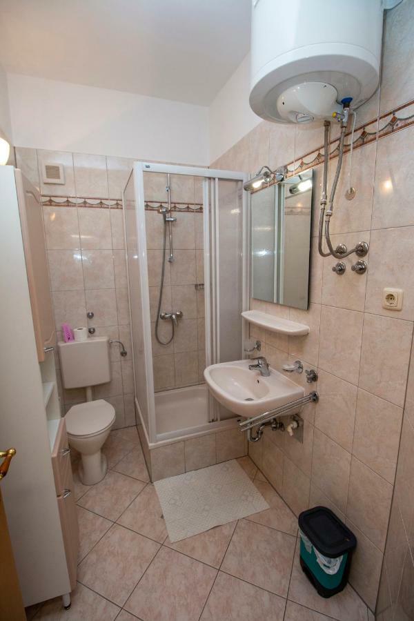 Apartmani Vrljicak Omis Exterior photo