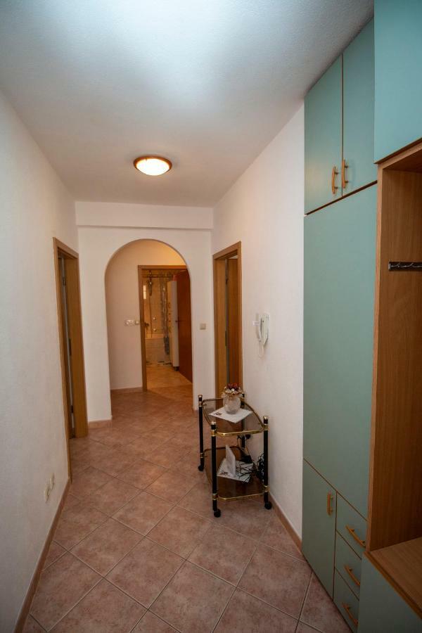 Apartmani Vrljicak Omis Exterior photo