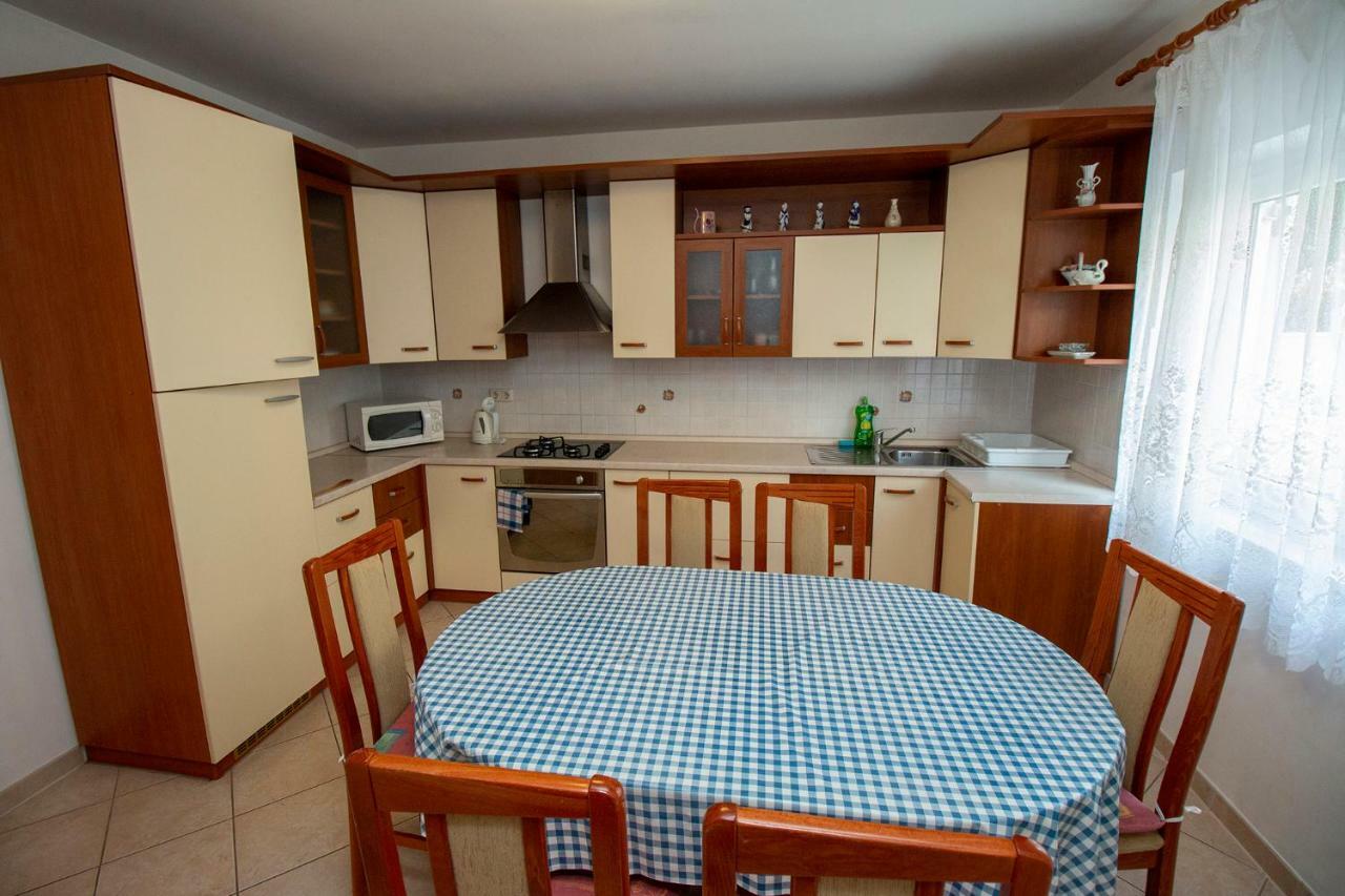 Apartmani Vrljicak Omis Exterior photo
