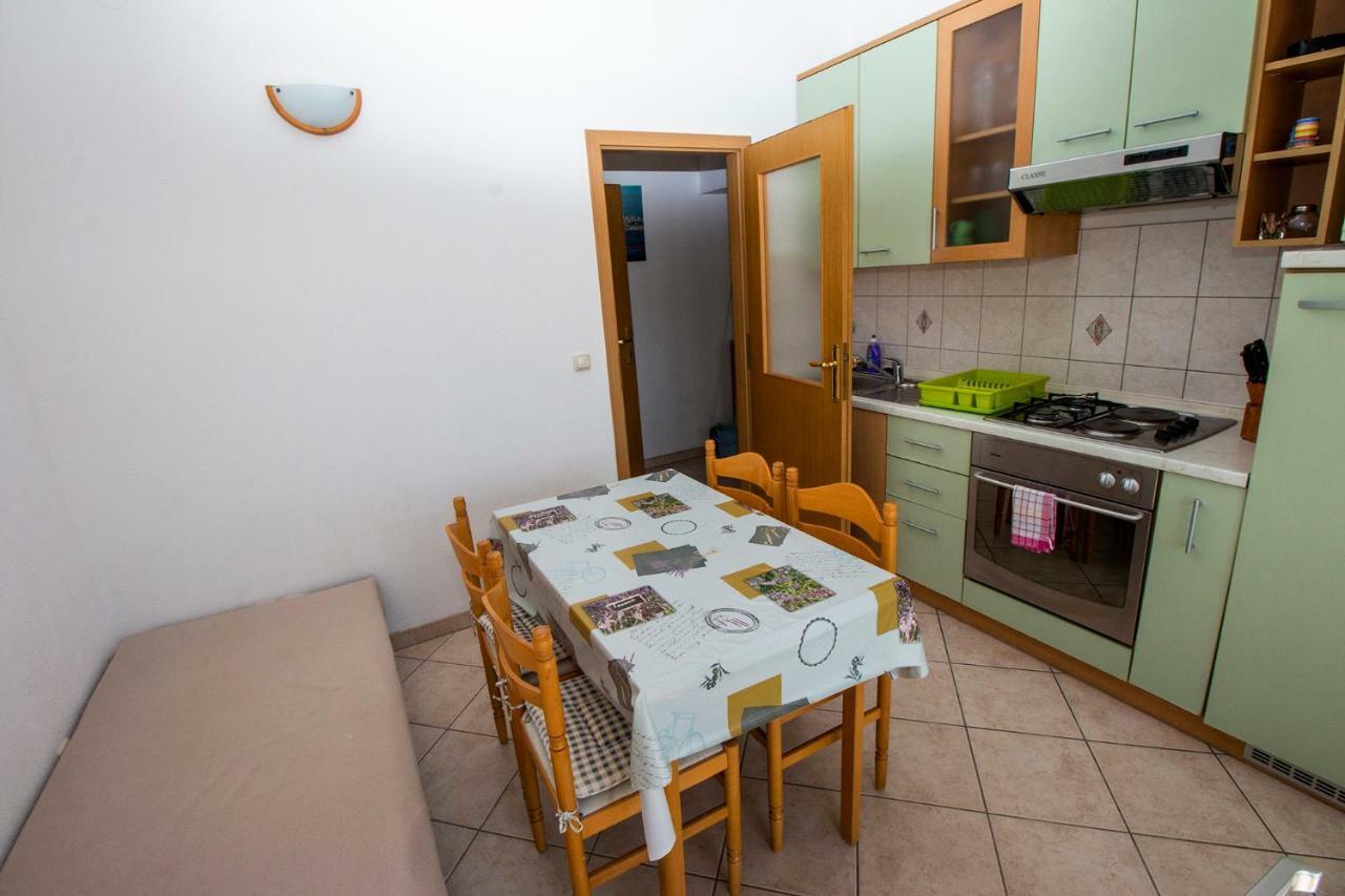 Apartmani Vrljicak Omis Exterior photo