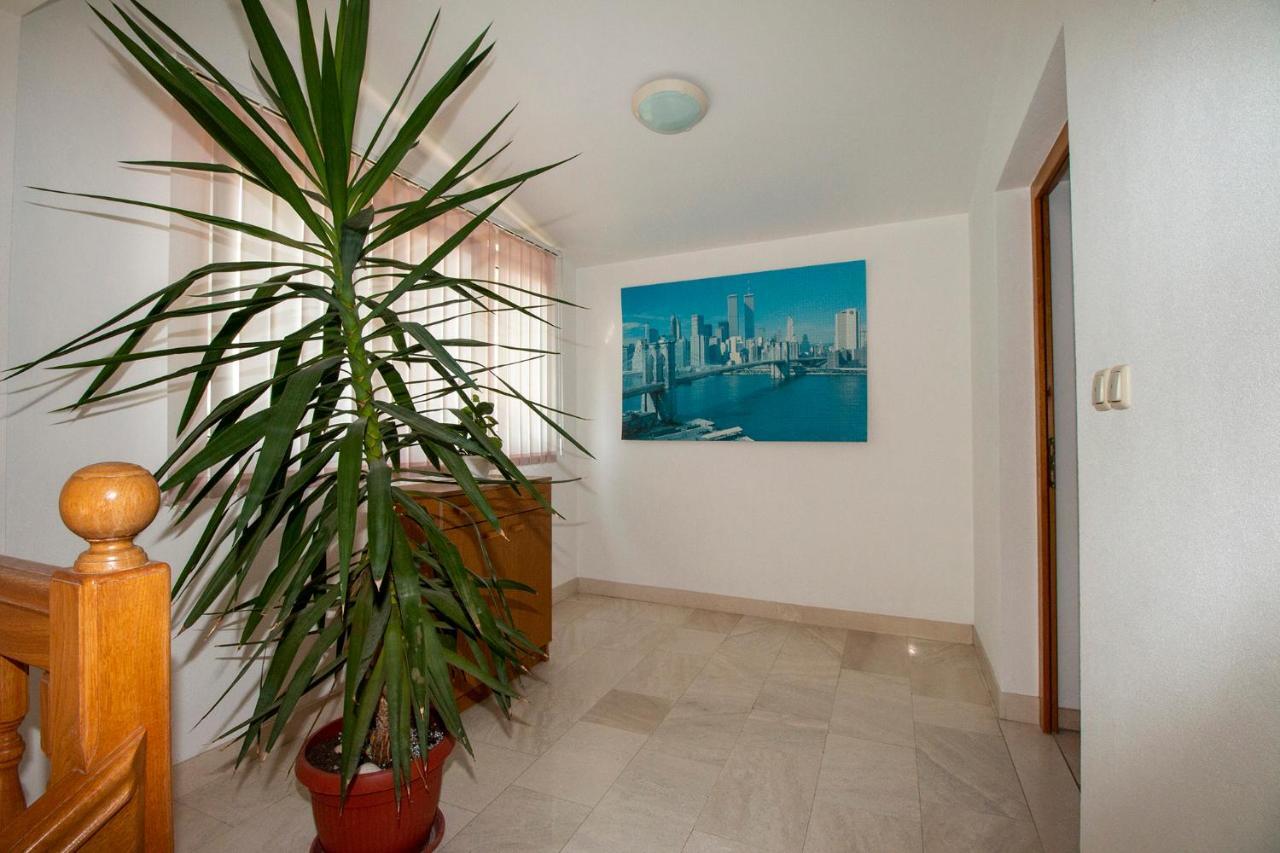 Apartmani Vrljicak Omis Exterior photo