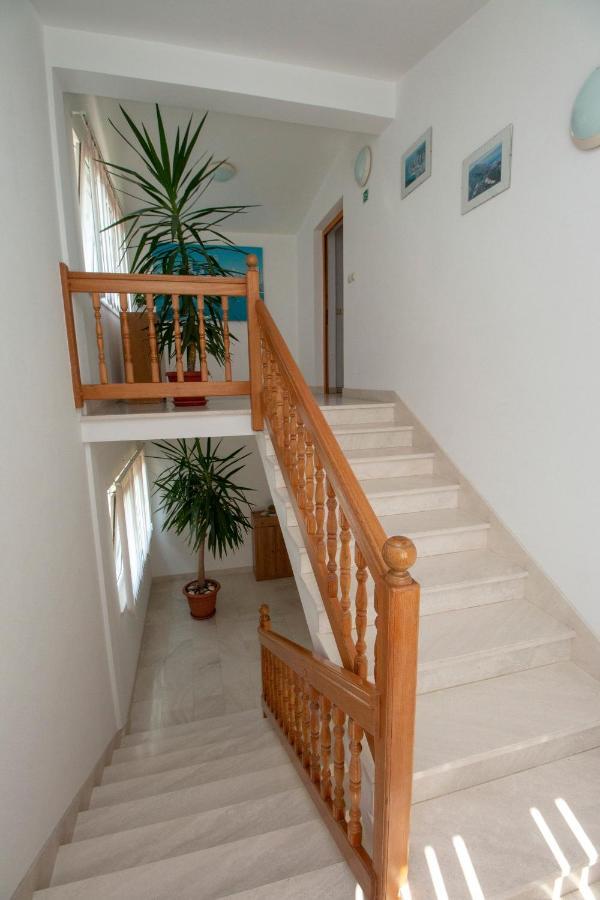 Apartmani Vrljicak Omis Exterior photo